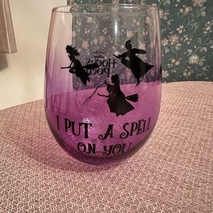 Hocus Pocus wine glass